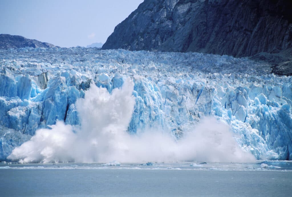 Exploring the Glaciers of Alaska: A Comprehensive Cruising Guide